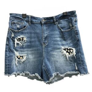 Judy Blue Women Denim Distressed Shorts Daisy Patch Cut Off Hippie Sz 2XL
